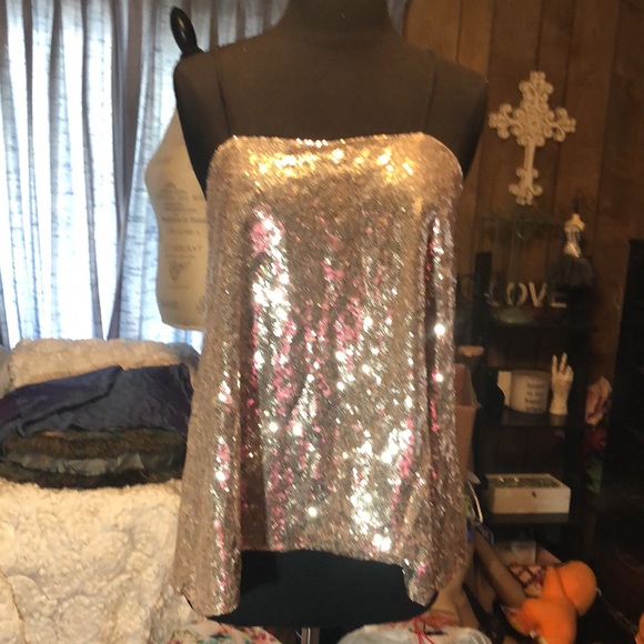 Beautiful Gold Sequin Women’s Designer Blouse - Picture 3 of 17